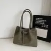 Bolsa de Axila Versátil Vintage para Mulheres 2025 Nova Moda Casual para o Dia a Dia Bolsa Tote Grande Capacidade Bolsa de Ombro