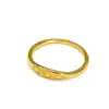 Anillo de Girasol Estilo Frío Ins de Nicho Japonés y Coreano para Mujer Acero de Titanio de Alta Gama Círculo Delgado de Oro de 18K Anillo Versátil para el Dedo Índice
