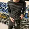 Camiseta base de manga larga con cuello redondo y rayas negras y grises, unisex, estilo principios de otoño, retro americano, casual, versátil, corte holgado