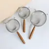 Acero Inoxidable Plástico Imitación Madera Mango Cuchara Ranurada Malla Filtro Tamiz Hogar Cocina Leche de Soya Tartaleta Líquido Horneado Harina Tamiz