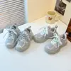 Zapatillas Deportivas de Malla Transpirable, Suela Suave Antideslizante, Zapatillas Versátiles Casuales para Correr, Nuevos Zapatos de Papá Florales para Niñas de Primavera y Otoño