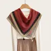 Pañuelo estilo vintage con estampado de anacardos para mujer, un accesorio chic y discreto que se puede usar en capas e incluso como cinturón para la cintura para crear un efecto adelgazante