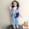 Conjunto de Ropa para Niñas Primavera y Otoño 2026 Nuevo Elegante con Capucha Doble Cremallera Conejo Policía Dos Piezas para Bebés