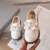 Zapatos de Princesa para Niña Pequeña Zapatos de Cuero para Bebé Suela Suave 2025 Nuevo Estilo Primavera Otoño Estilo Pequeño Chanel Zapatos de un Solo Color Mocasines Versátiles para Niña Pequeña