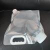 Fábrica de bolsas para envasado de líquidos al por mayor bolsa desechable portátil con boquilla para vino tinto y jugo gran capacidad bolsa transparente para almacenamiento de agua
