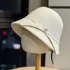 Chapéu feminino estilo coreano 2026 novo outono e inverno moda chapéu de pescador estiloso, faz o rosto parecer menor, adequado para rostos grandes, chapéu balde quente e elegante