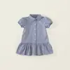 Vestido de Menina Verão 2025 Nova Chegada Vestido Vazado com Lantejoulas Vestido de Malha Estiloso para Bebê Vestido Elegante para Celebridade Cyber Infantil