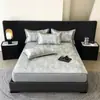 Lujo Ligero Jacquard Carbón Hielo 900D Sábanas Colchonetas Suaves Refrigeradas Clase Amigable con la Piel Transpirable Lavables a Máquina Colchoneta de Seda de Hielo para Dormir Desnudo