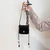 Nova minissaia estilosa e versátil de 2026, uma bolsa transversal chique e casual, perfeita para chaves e batom