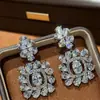 Pendientes de Botón de Flor Hueca Cuadrada con Gota de Agua Chapados en Oro Real de 18k Pendientes de Lujo Ligero con Acabado de Alta Gama Joyería para Orejas de Moda para Mujeres