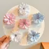 Pinza para el Cabello de Flor Pequeña Pura y Deseable con Dulzura de Super Hada, Perfecta para Accesorios de Cabello Estilo Vacaciones en la Playa