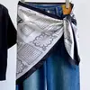 Pañuelo triangular estilo retro con estampado paisley para mujer, patchwork geométrico, se puede atar de múltiples maneras, se puede usar como accesorio exterior o fular para la cintura en atuendos para ir al trabajo