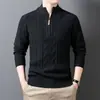 Nuevo suéter de punto jacquard para hombre de otoño e invierno, corte holgado, cuello semi-alto, engrosado, con cremallera, capa base de punto casual