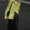 Camisa feminina verde de acetato francês outono novo chic para pausa para o chá design de manga longa senso de design nicho versátil top