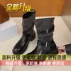Botas versáteis e que afinam a silhueta, até a panturrilha, Botas de cowboy estilo Western para mulheres, Coleção outono 2026, Botas de tornozelo com fivela de cinto, Botas de montaria retrô com bico redondo
