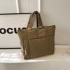 Bolsa de Nylon com Enchimento de Penas Grande Capacidade Outono e Inverno para Mulheres 2026 Nova Bolsa de Algodão de Nicho para o Dia a Dia Bolsa Tote Versátil de Ombro para Mulheres