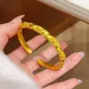 Pulseira de cobre banhada a ouro vietnamita com gravação antiga de rosas, pulseira de rosa em relevo retro de luxo leve da moda atacado