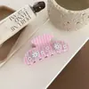 Presilha de Cabelo Rosa Doce Dopamina Sonhadora Romântica com Flores Incrustadas de Diamantes, Presilha de Garra Média, Acessório de Cabelo Presilha Tiburón de Alta Qualidade
