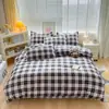 Conjunto de cuatro piezas de cachemira para planta, estilo nórdico, juego de tres piezas de sábana cepillada agradable al tacto, juego de ropa de cama, funda de edredón para dormitorio de estudiante