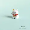 Gato de la Fortuna de Resina Lindo de Año Nuevo Accesorios DIY Decoración Creativa de Escritorio y Coche Pequeños Adornos