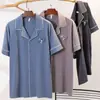 Pijama de Verano para Hombre Cárdigan de Manga Corta de Algodón Amigable con la Piel Transpirable talla extra Pijama de una Pieza para Hombre Suelto de Manga Media Verano