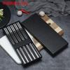 En stock de fábrica, una pieza hueca, anti-quemaduras, totalmente cuadrada, acero inoxidable 316L, palillos, cinco pares, caja de regalo con palabra de la suerte