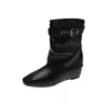 Nova fivela de cinto da moda outono 2026 botas de cano médio com altura interna que aumenta bico redondo para mulheres, emagrecedoras e removíveis