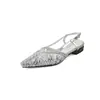 Sandalias de Moda Trenzadas Plateadas de Punta Cerrada de 2 cm 2026 Verano Nuevas de Punta Baja Slip-On Versátiles Zapatos de Cuero
