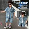 Conjunto de Verano de Panda para Niños con Mangas Cortas de Mezclilla 2026 Nuevo de Moda Ropa Infantil para Bebés Niños Celebridad de Internet Moda Callejera Tendencia en Ropa Infantil
