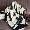 Nuevo Pañuelo Cuadrado Grande de 90 cm, Elegante Pañuelo de Seda Sarga para Mujer, Bufanda Chal de Moda para Primavera y Otoño para Decoración