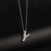 Exquisita Cadena para Clavícula de Acero Inoxidable Estilo Lujo Ligero Europea y Americana Personalizada Versátil Nicho Transfronterizo Collar Compacto con Alfabeto de 26 Letras