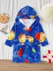 Bata infantil temática del espacio para otoño e invierno, bata con capucha y cinturón de forro polar de coral para niños, bata gruesa para el hogar para bebés