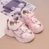 Novos Sapatos de Primavera e Outono para Meninas kttiy Gato Malha Respirável Sapatos Esportivos Infantis Sola Macia Corrida Sapatos de Pai Menina