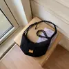 Bolsa Minimalista de Bolinho Transfronteiriça de Nicho para Mulheres 2026 Nova Bolsa Croissant Versátil Bolsa de Ombro Moda Bolsa de Ombro Transversal