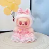 Llavero de Primera, Segunda y Tercera Generación Colgante de Ropa Labubu Ropa de Muñeca Labubu Traje Cuadros Felices Pequeño Lindo y Lindo