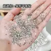 100 Piezas de Pedrería para Uñas Mini de Forma Irregular con Parte Trasera Plana Mixta, Pedrería de Parte Trasera Plana que No se Cae, Decoraciones Súper Brillantes para Uñas, Pedrería Triturada