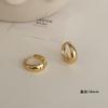 Pendientes lisos de metal de alta calidad. Pendientes de diseño de nicho de lujo ligero para mujer. Pendientes populares de moda 2023.
