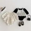Conjunto de dos piezas de gasa de algodón Zoubu para bebé niña, estilo primavera/otoño, manga larga, estilo baby body de encaje.