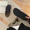 Sandálias slip-on fechadas de couro genuíno estilo coreano com sola grossa para mulheres, novas mules slip-on elegantes para o outono de 2026