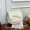 Bolsa Fashion de Cor Sólida com Rebites para Mulheres 2026 Verão Novo Estilo Tendência Bolsa de Ombro Elegante Bolsa Transversal para o Dia a Dia