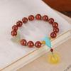 Pulsera de cuentas redondas con hebilla de seguridad retro roja del sur de jade de cera de abeja bañada en oro de plata de ley S925 de Yilu