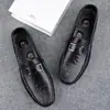 Mocasines de Lujo Ligero para Hombre Piel Genuina 2026 Nuevo Estilo Slip-ons Marca de Tendencia Casual Británico Estampados Mocasines de Un Paso