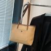 Bolso Tote de Hombro Grande de Moda 24 Años Todo Fósforo Textura Suave Avanzada Estudiante Clase Viajero