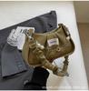Bolsa Pequena de Axila Estilo Francês Feminina 2024 Nova Moda Plissada Bolsa Transversal Explosões Populares Bolsa de Veludo para o Dia a Dia