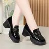 Zapatos Mocasín Gruesos de una Pieza al por Mayor para Mujer, Adecuados para Combinar con Faldas, Zapatos de Tacón Alto para Mujer, Zapatos de Cuero Versátiles para Primavera y Otoño, Zapatos de Vestir de Mujer