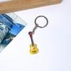 Pingente de Guitarra Simulado Mini Violino Rock Instrumento Musical Chaveiro de Acrílico Presente Criativo para Estudante Pequeno Venda por Atacado