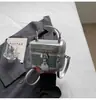 Comercio Exterior Transfronterizo Bolsos de Mujer 2026 Nueva Moda Bolso de Mano Retro Forma de Caja Bolso Cuadrado Pequeño con un Toque de Alta Gama, Bolso de Hombro Cruzado Individual