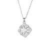 Collar de Acero Titanio con Zirconia Brillante de Trébol de Cuatro Hojas de la Suerte para Mujer, Estilo Ins Lujo Ligero Nicho Cadena para Clavícula Alta Calidad al por Mayor