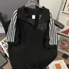 Camisa de punto hueca con diseño de verano para hombre, transpirable, de seda helada, tacto fresco, holgada, cuello en V, manga corta, ropa de playa