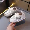 Zapatos Infantiles Forrest Gump 2026 Modelo Nuevo Primavera y Otoño Zapatos Deportivos para Niños y Niñas Zapatos Blancos Casuales para Niños Suela Suave para Bebé Zapatos de Papá